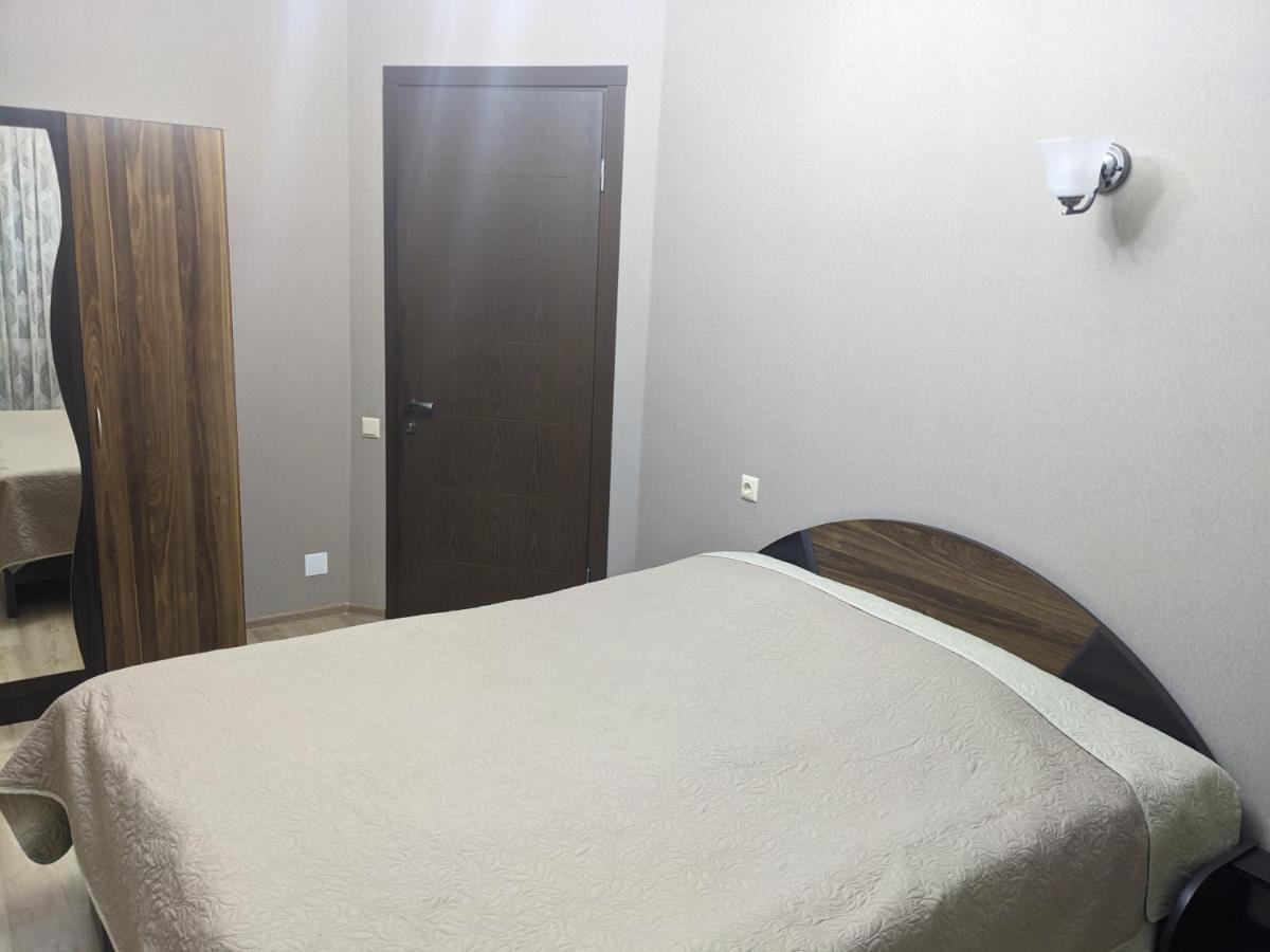Berapartment With Mountain View Batumi Exterior foto